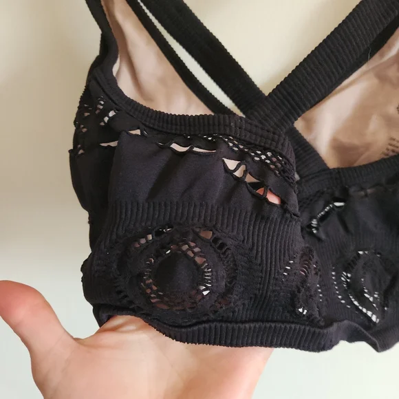 Free People Movement Black Lace Cutout Bralette Bra Intimates Medium Large - Picture 9 of 10